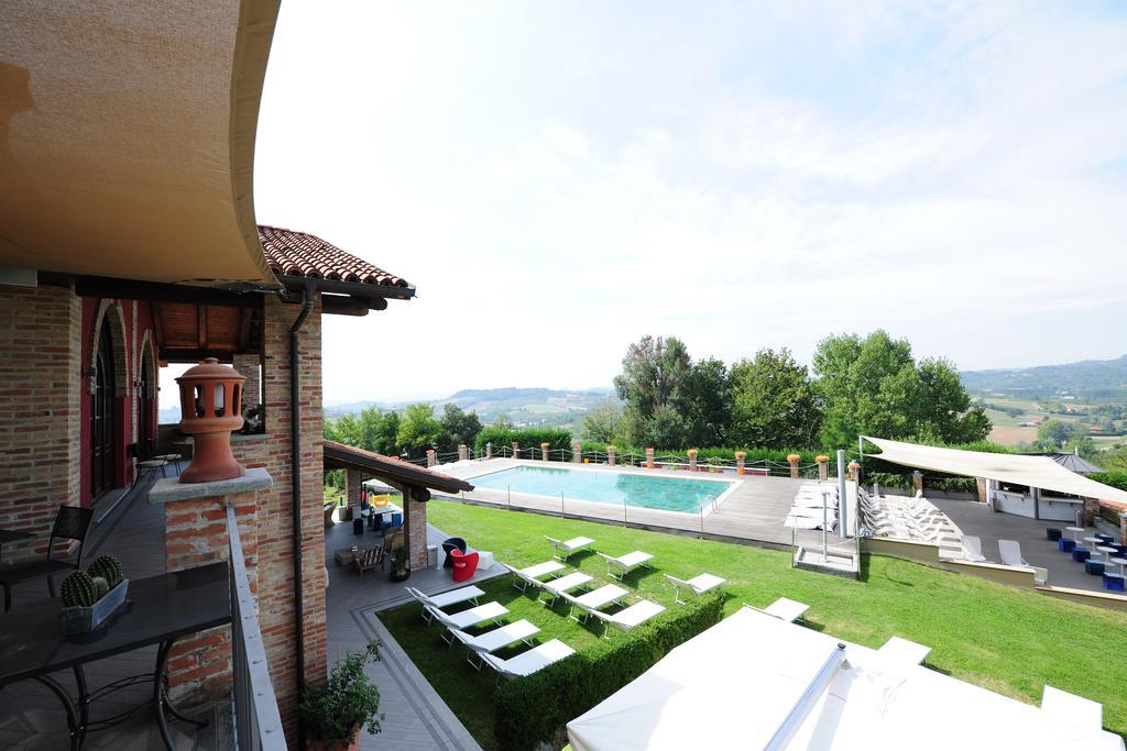 La Madernassa Resort - Casalora Dimora Storica Di Charme Guarene Exteriör bild