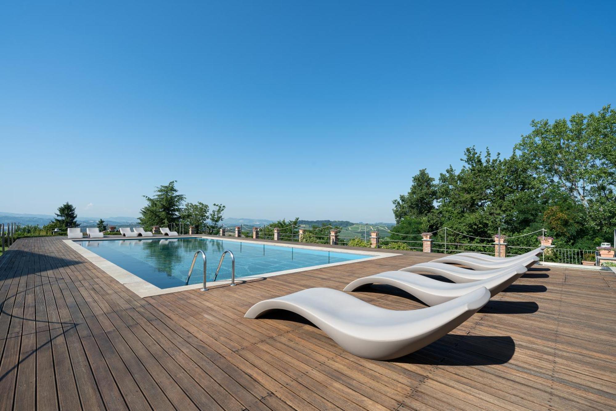La Madernassa Resort - Casalora Dimora Storica Di Charme Guarene Exteriör bild